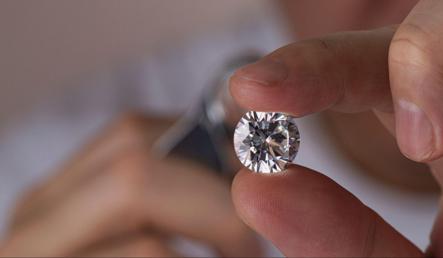What Does A Diamond Look Like?