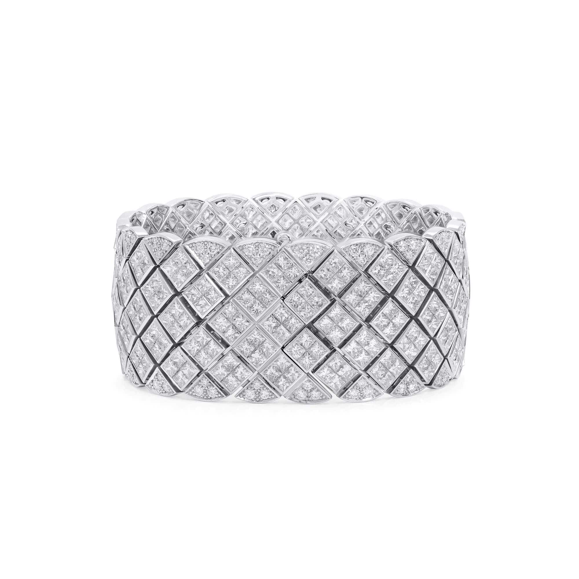 Fancy Vivid Yellow Diamond Bracelet, 5.25 Ct. (41.25 Ct. TW