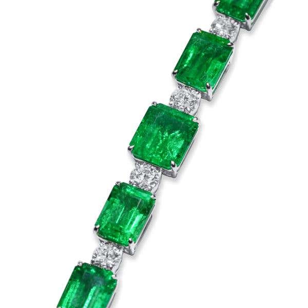 Natural Green Emerald Bracelet, 32.95 Ct. (38.99 Ct. TW), JCBG01106693