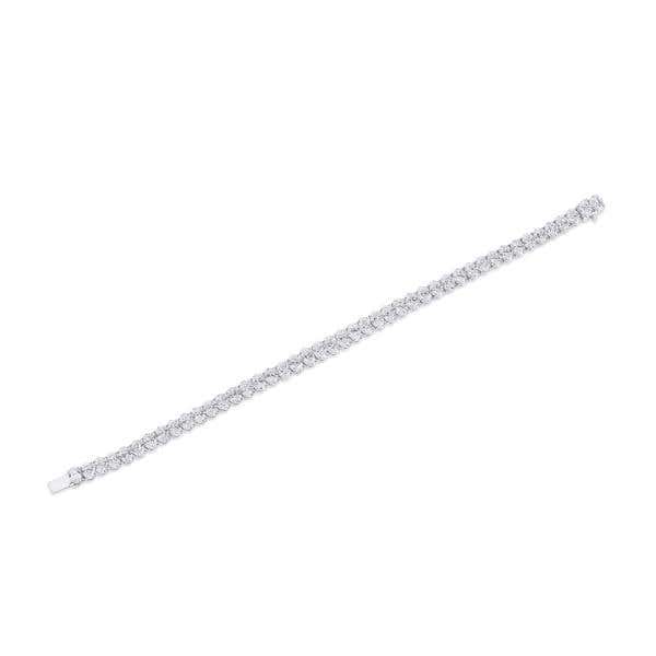 White Diamond Bacelet, 13.94 Carat, Oval Shape
