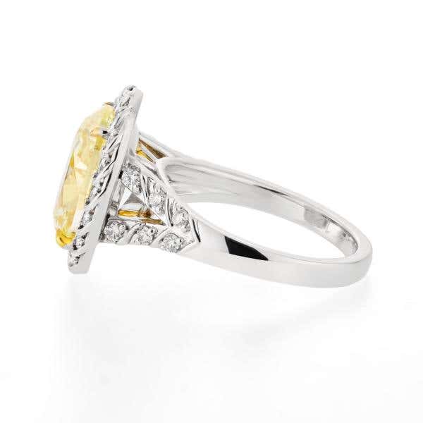 Fancy Light Yellow Diamond Ring, 5.19 Ct. (5.60 Ct. TW), Oval shape, GIA Certified, 2193177113