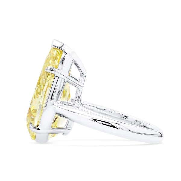 Light Yellow Diamond Ring, 14.78 Carat, Pear Shape, 2221841059