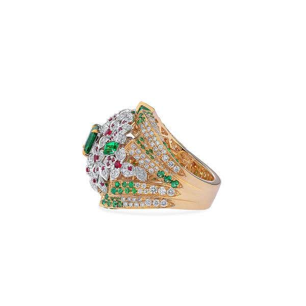 Vivid Green Colombian Emerald And Diamond Ring, 0.82 Ct. (4.55 Ct. TW), Mix Colors, GRS2020-028216