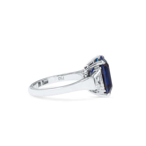 Vivid blue burmese sapphire and diamond ring, 7.47 CT. (8.49 CT. TW), GRS2021-018143