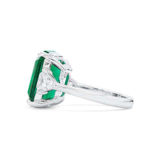 Vivid Green Emerald And Diamond Ring, 7.70 Ct. (9.06 Ct. TW), JCRG08089106