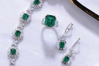 Why Choose a Custom Diamond Engagement Ring?