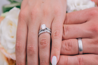 Unique Modern Engagement Rings: A Helpful Guide For Brides-To-Be