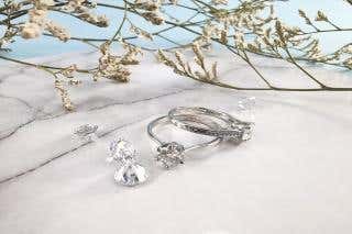 All About the Trending Celebrity Jewelry