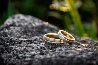 The Complete Guide to Engagement and Wedding Rings